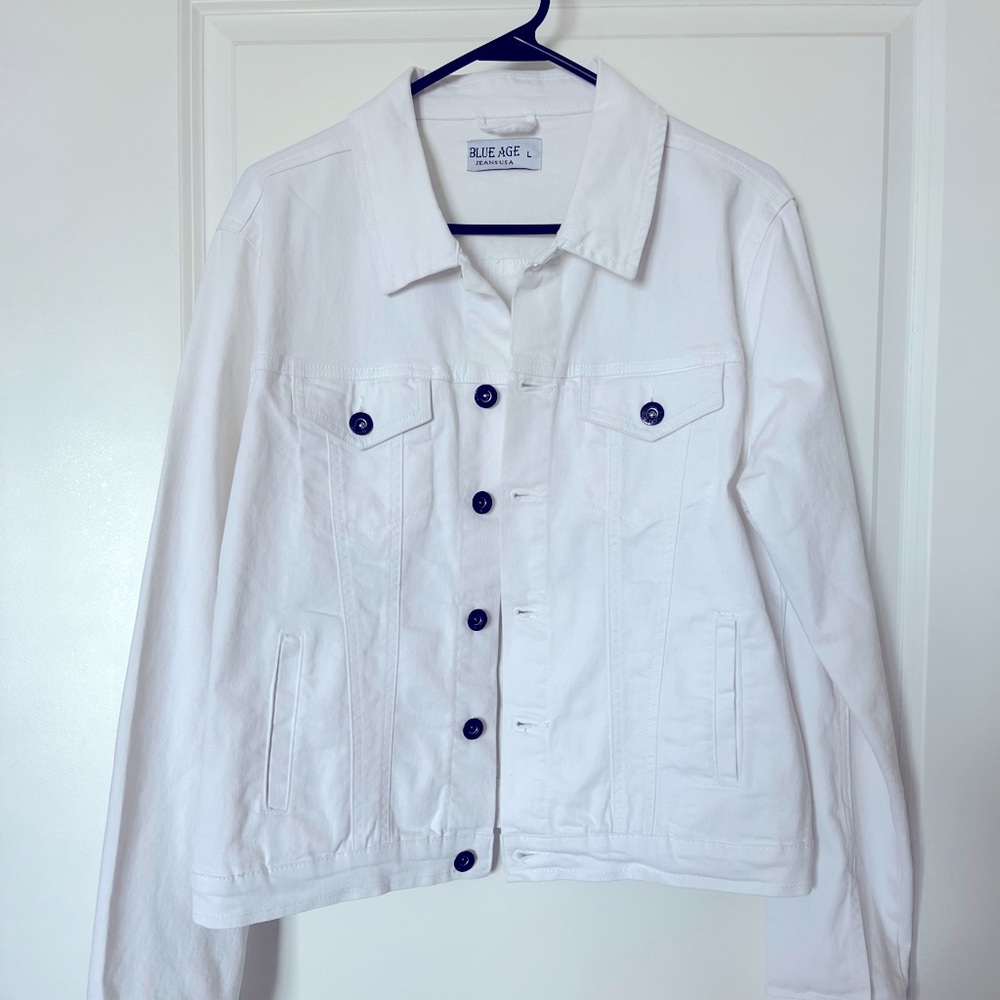 Women’s Blue Age Jean Jacket, white. Size L